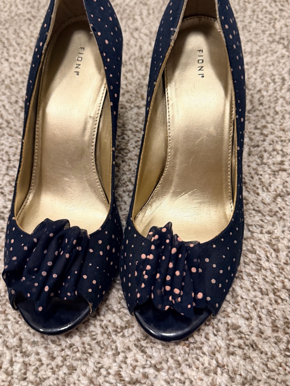 FIONI Clothing Navy Peep-Toe Pumps with Pink Polka Dots